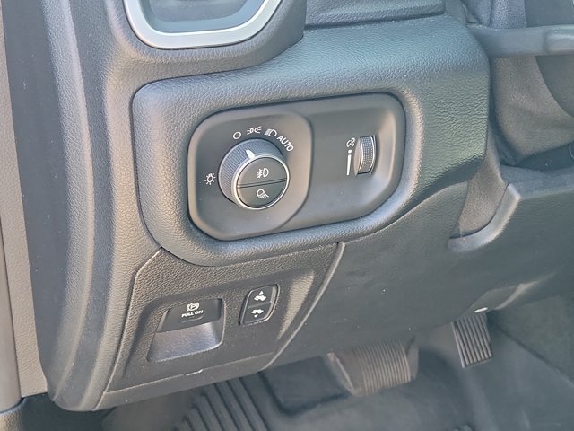 Used 2021 RAM 1500 Big Horn AWD/4WD image 18