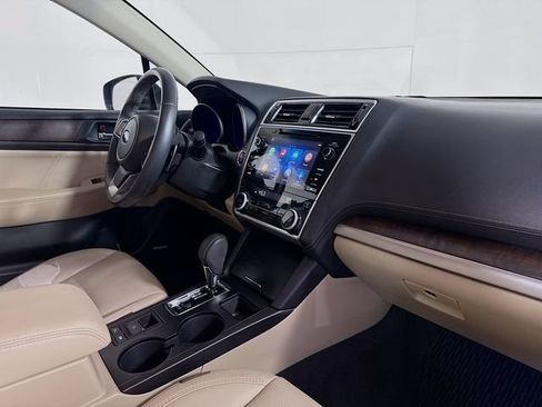 Used 2019 Subaru Outback 2.5i Limited AWD/4WD image 33