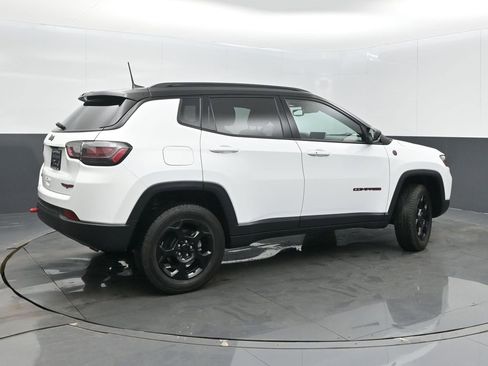 Certified 2023 Jeep Compass Trailhawk w/ Trailhawk Elite Group image 7