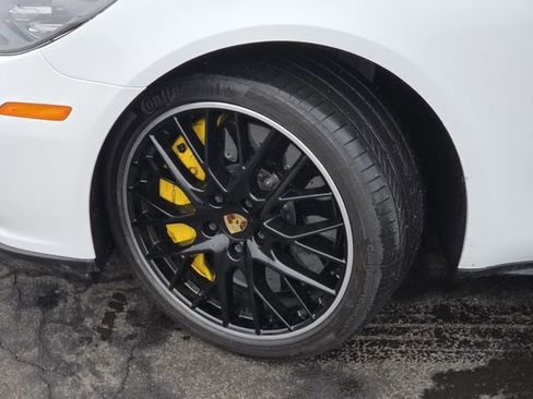 Used 2017 Porsche Panamera Turbo image 27