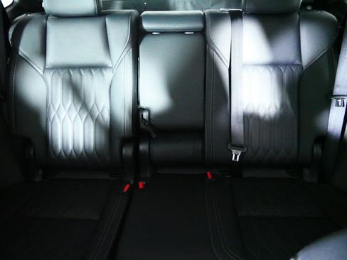 New 2026 Mitsubishi Outlander SEL AWD/4WD image 3