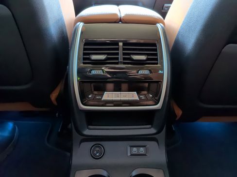 Certified 2023 BMW X7 xDrive40i w/ Premium Package image 35