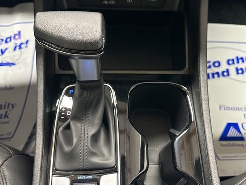 Certified 2025 Hyundai Santa Cruz SEL image 13