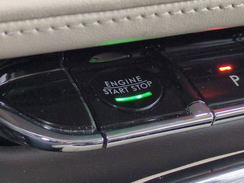 Used 2022 Lincoln Nautilus Reserve image 30