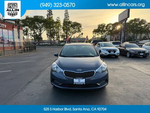 Used 2015 Kia Forte LX w/ Popular Package FWD image 2