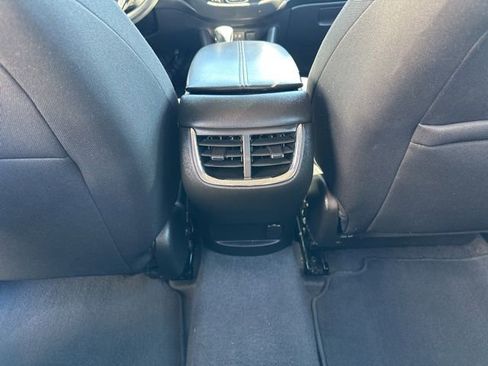 Used 2025 Chevrolet Malibu LT image 31