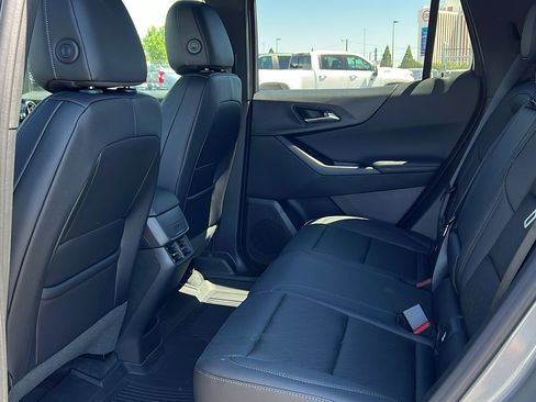 New 2026 Chevrolet Equinox LT w/ Convenience Package II image 13