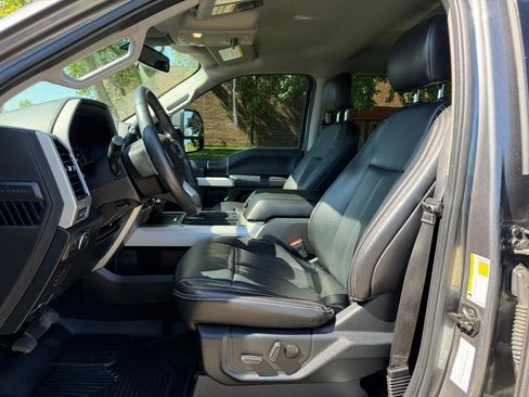 Used 2021 Ford F250 Lariat w/ Lariat Value Package AWD/4WD image 21