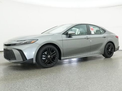 New 2026 Toyota Camry SE image 17