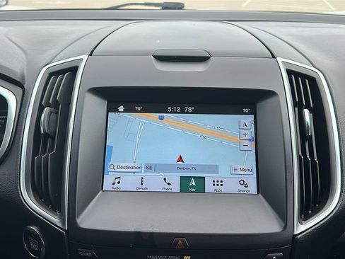 Used 2016 Ford Edge Titanium w/ Technology Package FWD image 24