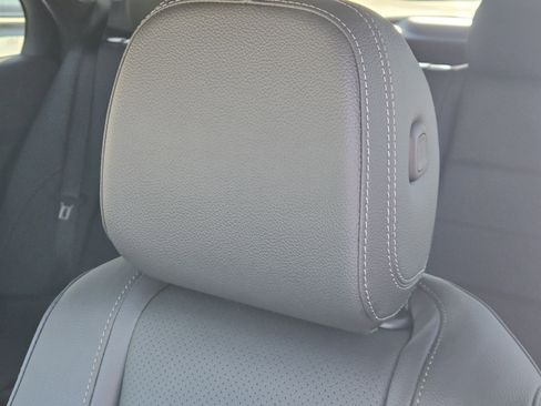 Used 2025 Mercedes-Benz GLE 450 4MATIC image 16