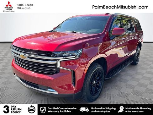 Used 2021 Chevrolet Suburban LT image 1