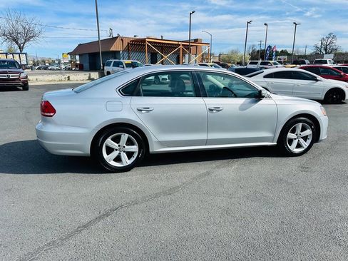 Used 2013 Volkswagen Passat TDI SE image 8