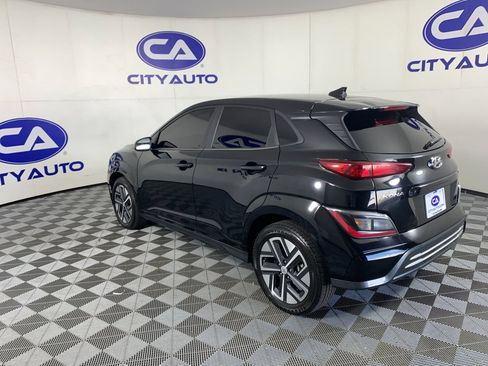 Used 2023 Hyundai Kona SE FWD image 5