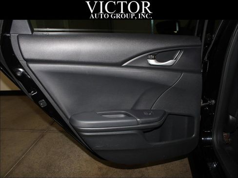 Used 2020 Honda Civic Sport image 29