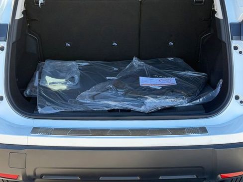 New 2026 Nissan Rogue SV FWD image 4