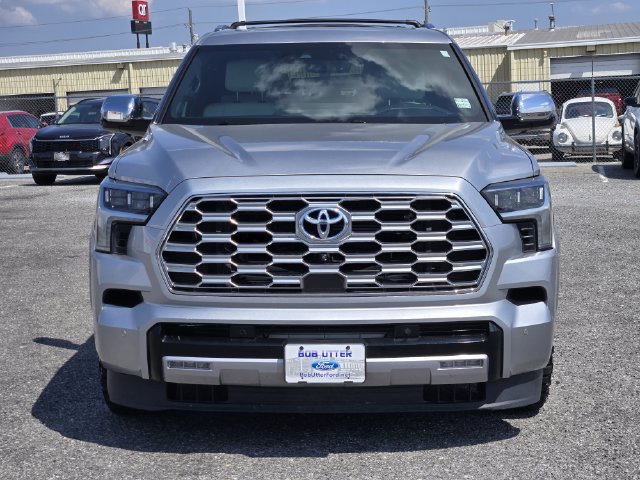 Used 2023 Toyota Sequoia Capstone AWD/4WD image 2