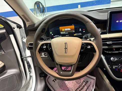 Used 2022 Lincoln Corsair Reserve w/ Equipment Group 201A image 12