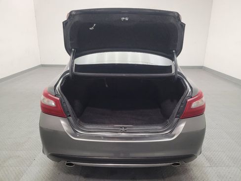 Used 2018 Nissan Altima 2.5 SV FWD image 29