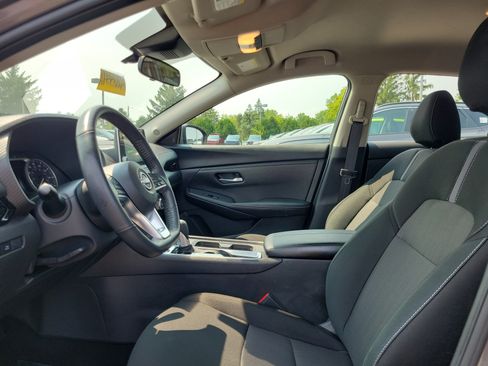 Used 2025 Nissan Sentra SV w/ All-Weather Package FWD image 15
