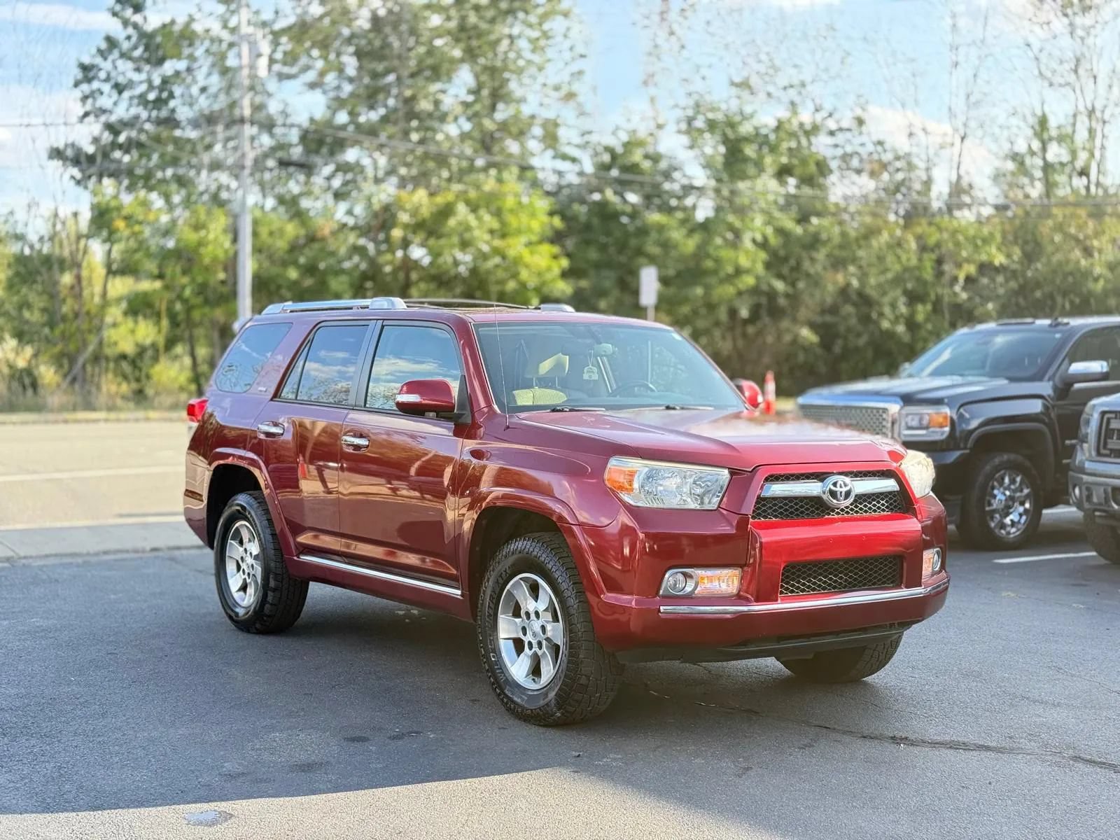Used 2013 Toyota 4Runner SR5 w/ Convenience Pkg AWD/4WD image 2
