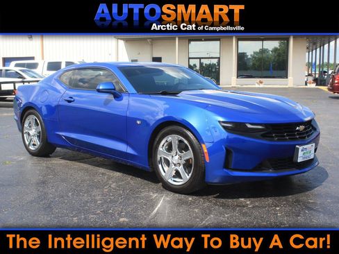 Used 2021 Chevrolet Camaro LT image 1
