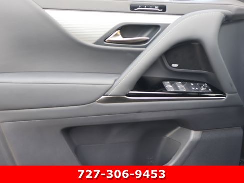 Used 2025 Lexus LX 700h F Sport AWD/4WD image 16