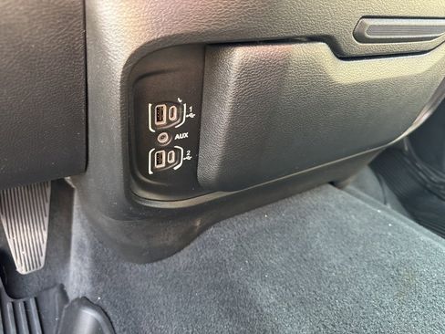 Used 2019 RAM 3500 Lone Star image 42