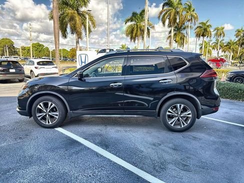 Used 2019 Nissan Rogue SV w/ Premium Package image 5