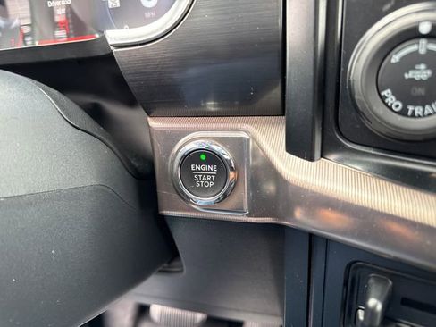 Used 2023 Ford F150 Raptor AWD/4WD image 43
