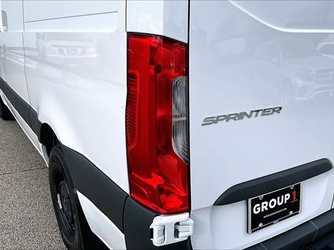 Used 2025 Mercedes-Benz Sprinter 2500 image 26