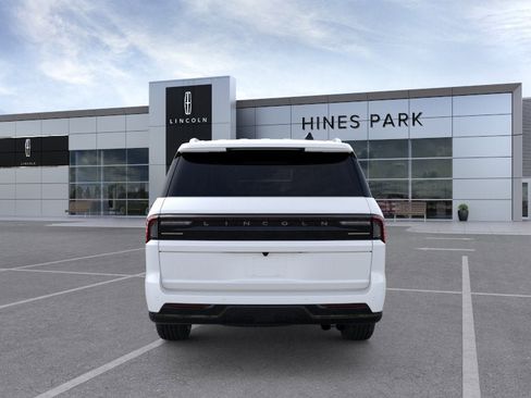 New 2026 Lincoln Navigator L Black Label AWD/4WD image 5