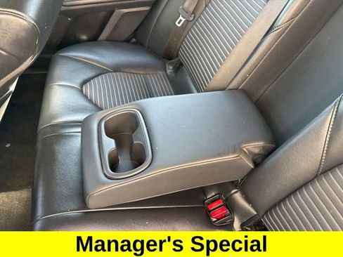 Used 2020 Toyota Camry SE image 28