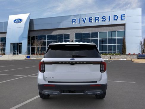 New 2026 Ford Explorer Active w/ Active Comfort Package image 6