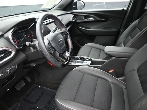Used 2023 Chevrolet TrailBlazer RS image 11