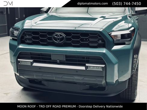 Used 2025 Toyota 4Runner TRD Off-Road Premium AWD/4WD image 14