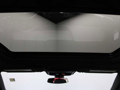 Certified 2022 Cadillac XT5 Premium Luxury image 17