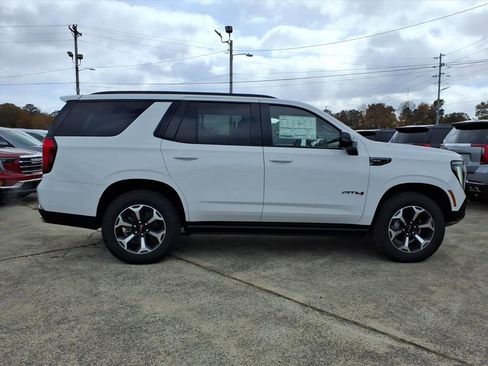 New 2026 GMC Yukon XL AT4 image 8