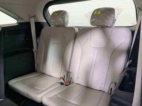 New 2026 Kia Sorento S image 24