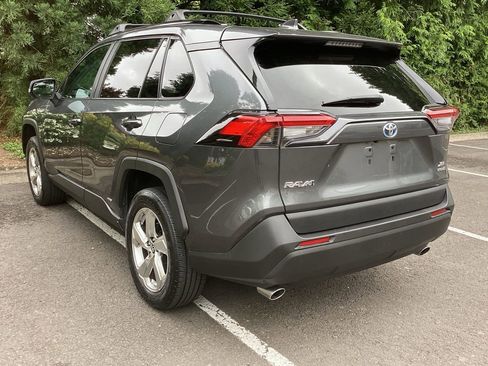Used 2021 Toyota RAV4 XLE Premium AWD/4WD image 11