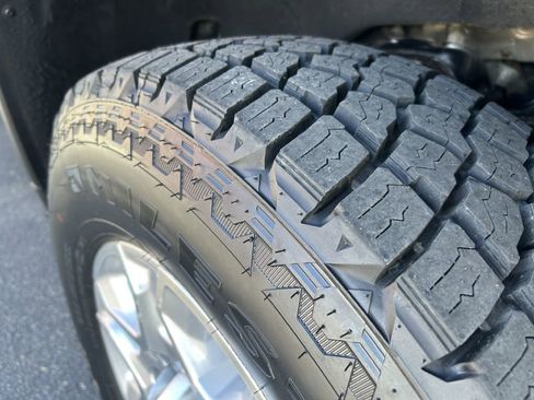 Used 2023 Chevrolet Silverado 2500 LT image 21