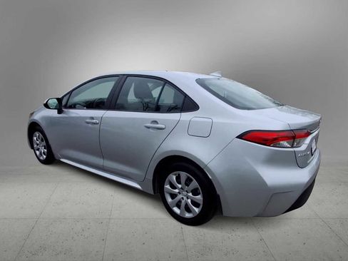 Used 2024 Toyota Corolla LE image 6