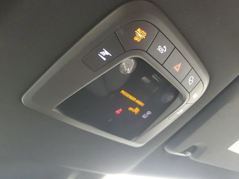 Certified 2025 Volvo EX90 Ultra AWD/4WD image 32