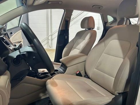 Used 2017 Hyundai Tucson SE image 8