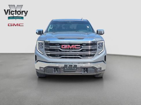 Used 2024 GMC Sierra 1500 SLT w/ SLT Premium Plus Package AWD/4WD image 2
