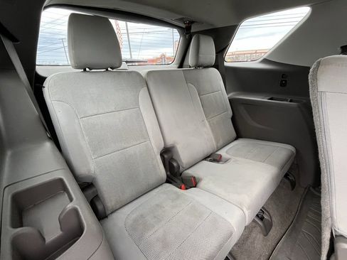 Used 2018 Chevrolet Traverse LT w/ LPO, Floor Liner Package image 22