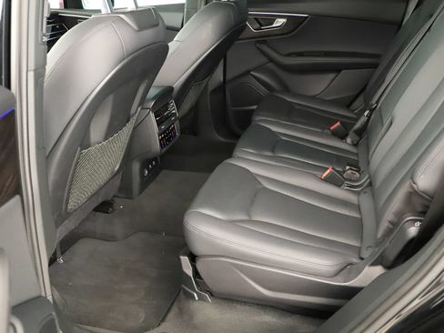 Used 2023 Audi Q7 3.0T Prestige w/ Prestige Package AWD/4WD image 32