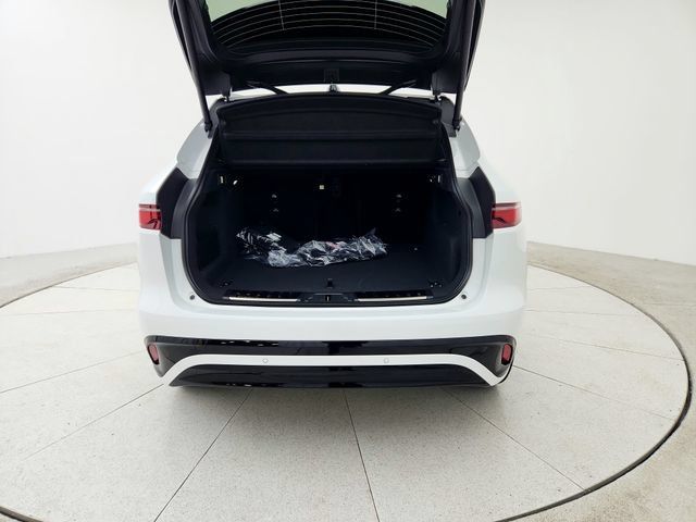 Certified 2026 Jaguar F-PACE R-Dynamic S AWD/4WD image 19