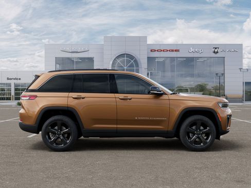 New 2026 Jeep Grand Cherokee Limited w/ Limited Altitude Package AWD/4WD image 47