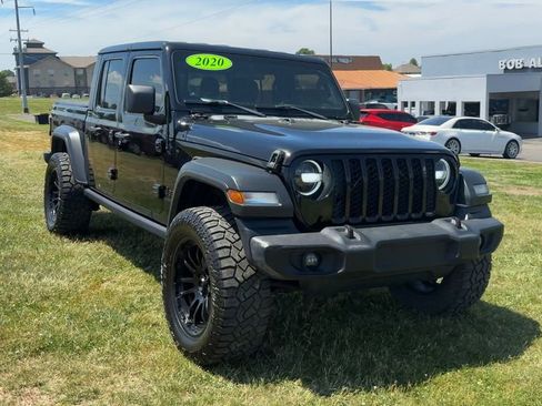 Used 2020 Jeep Gladiator Sport w/ Quick Order Package 24S AWD/4WD image 9